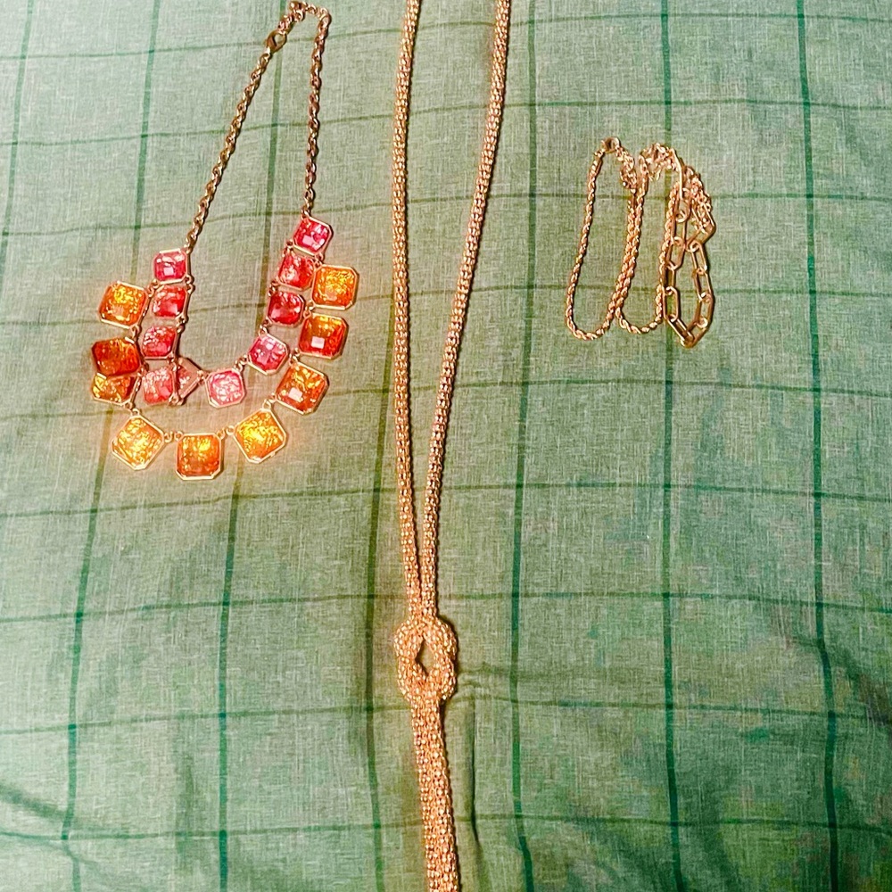 Chic Gold and Pink Necklace Set